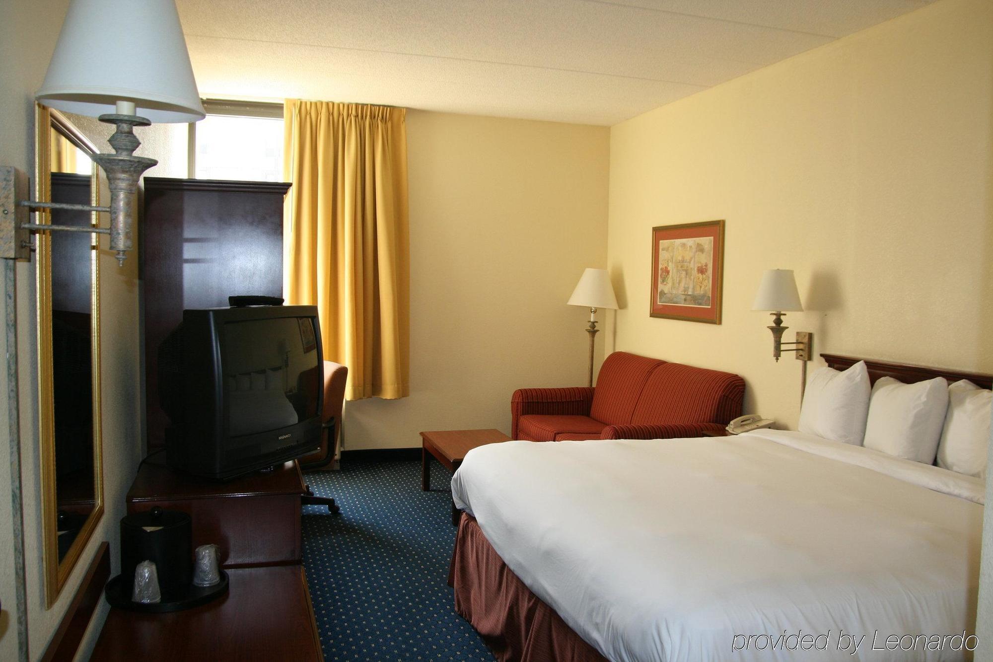 Surestay Plus Hotel By Best Western Chicago Ломбард Екстериор снимка